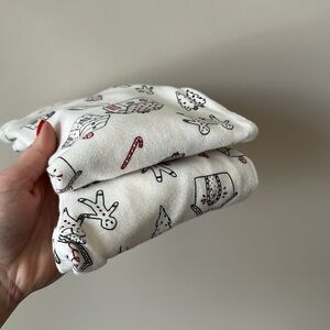 Carter’s Long Sleeve Christmas Pajamas Size 5